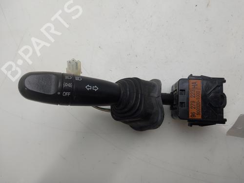 Commande de phare Commande de phare DAEWOO REZZO (U100) 1.8 (98 hp) 35929712 35929712