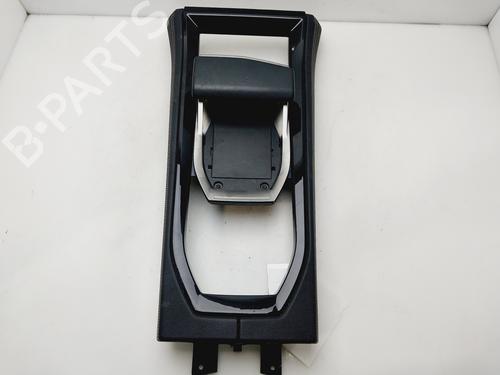 Mittelkonsole RENAULT AUSTRAL [2022-2026]  32032362