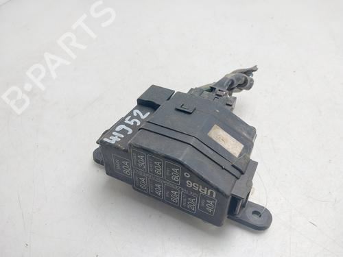 Used Fuse box Fuse box 36832932 36832932