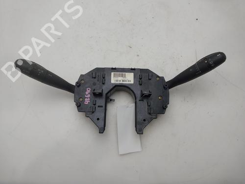 Commandes au volant Commandes au volant 38272763 38272763