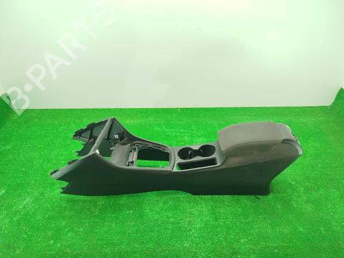 Armrest / Center console AUDI Q3 (8UB, 8UG)  | BP28319893I20 