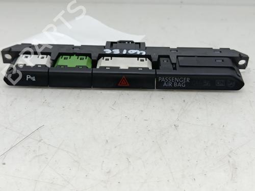 Used Warning switch VW PASSAT B8 (3G2, CB2) [2014-2026]  31373690