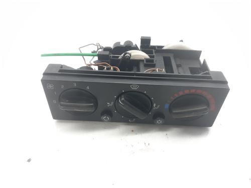 Airco bedieningspaneel VOLVO 460 (464) 1.9 Turbo-Diesel (90 hp) 7278691