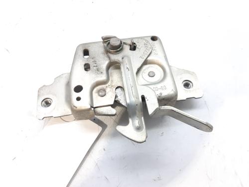 Used Hood lock RENAULT CLIO III (BR0/1, CR0/1) 1.4 16V (98 hp) 8766168
