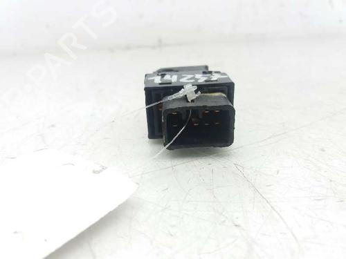 Right rear window switch HYUNDAI SANTA FÉ II (CM) 2.2 CRDi GLS | BP2871925I28 