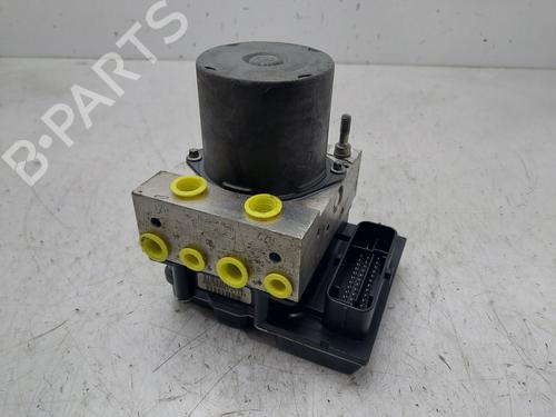 Used ABS pump AUDI A4 B7 (8EC) 2.0 TDI 16V (140 hp) 31091239