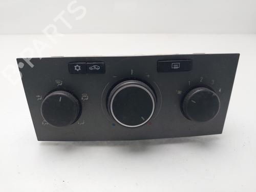 climate-control-opel-astra-h-a04-2004-2005-2006-2007-2008-2009-2010-2011-2012-2013-2014-32744440 main image