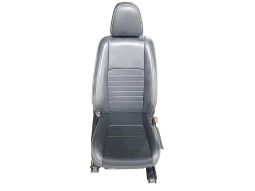 Right front seat LEXUS IS III (_E3_) 300h (AVE30_, AVE30R) | BP31621453C16 