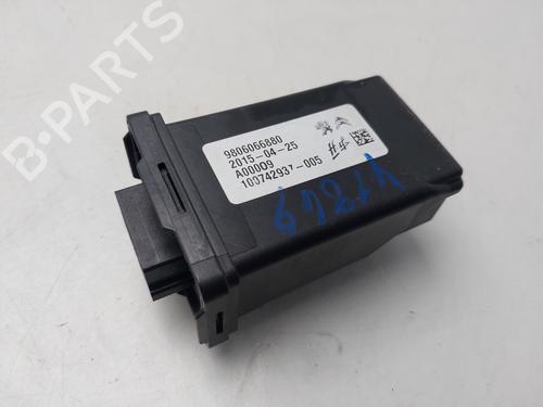 Used Electronic module Electronic module CITROËN C4 Grand Picasso II (DA_, DE_) 1.2 THP 130 (130 hp) 36013680 36013680