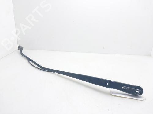 Used Front windshield wiper arm Front windshield wiper arm 36528546 36528546