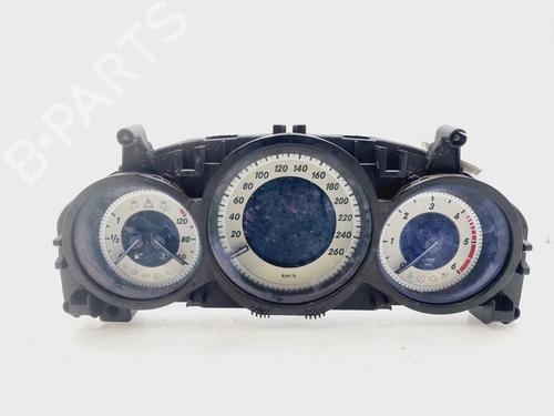 Used Instrument cluster MERCEDES-BENZ E-CLASS (W212) E 220 CDI / BlueTEC (212.001, 212.002) (170 hp) 21262560