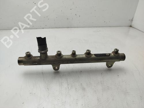 Rail D'Injecteurs RENAULT LAGUNA II (BG0/1_) [2001-2007]  32360660