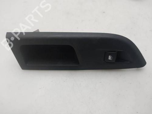 Used Right rear window switch Right rear window switch 39535272 39535272