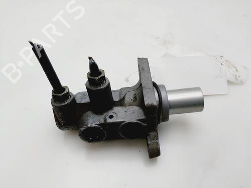 Used Brake master cylinder FORD MONDEO IV (BA7) [2007-2015]  23548549