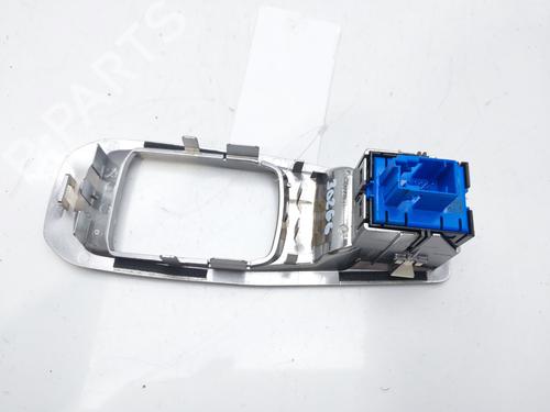 Hand brake PEUGEOT 3008 II SUV (MC_, MR_, MJ_, M4_) 2.0 BlueHDi 180 | BP13696983I18 