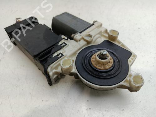 Vindusheismotor høyre foran VW GOLF IV (1J1)  | BP28731041E20 