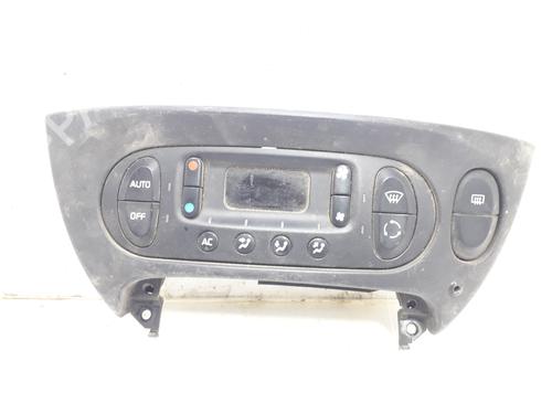 AC Styreenhet / Manøvreringsenhet RENAULT SCÉNIC I MPV (JA0/1_, FA0_) 1.9 dCi RX4 (101 hp) 10198634