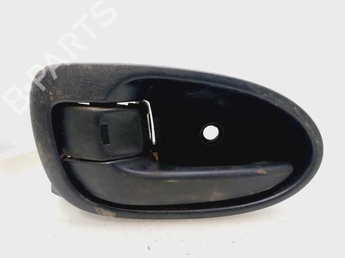 Used Rear left interior door handle TOYOTA YARIS (_P9_) 1.4 D-4D (NLP90_, NLP90R) (90 hp) 30564793