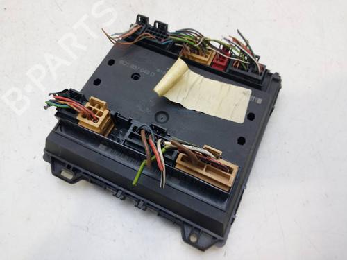 Used Fuse box Fuse box 39469371 39469371