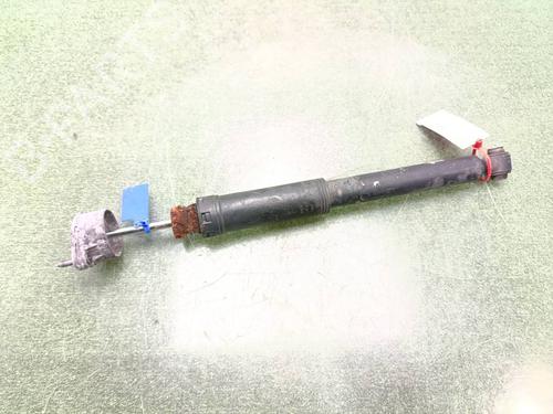 Used Right rear shock absorber Right rear shock absorber MERCEDES-BENZ C-CLASS (W204) C 200 CDI (204.007, 204.006) (136 hp) 40153757 40153757