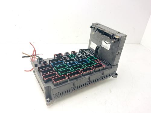 Used Fuse box MERCEDES-BENZ M-CLASS (W163) ML 270 CDI (163.113) (163 hp) 32423314