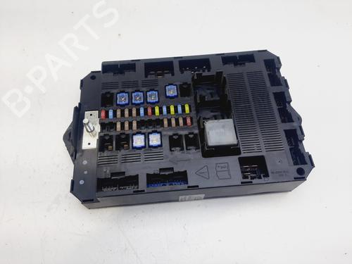 Used Fuse box JAGUAR XF I (X250) 2.7 D (207 hp) 18694068