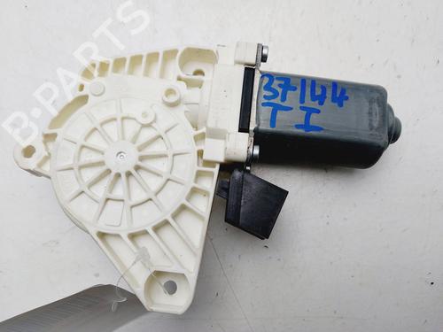 Used Left rear window motor MERCEDES-BENZ S-CLASS (W221, V221) S 500 (221.071, 221.171) (388 hp) 23261938