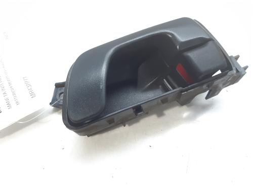 Used Rear left interior door handle MITSUBISHI PAJERO III (V7_W, V6_W) 3.2 Di-D (V68W) (160 hp) 11019404