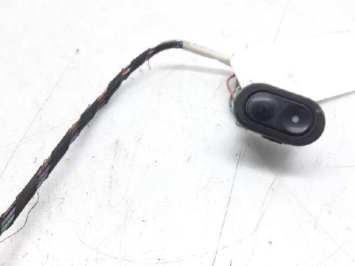 Used Right front window switch OPEL CORSA B (S93) 1.7 D (F08, F68, M68) (60 hp) 3962802