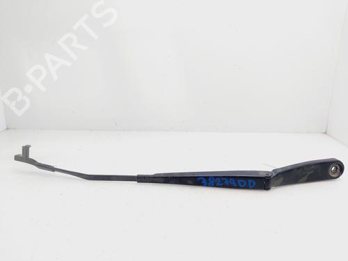 Used Front windshield wiper arm BMW X3 (F25) xDrive 20 d (184 hp) 26517928