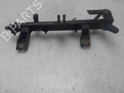Used Injection rail Injection rail 39427935 39427935