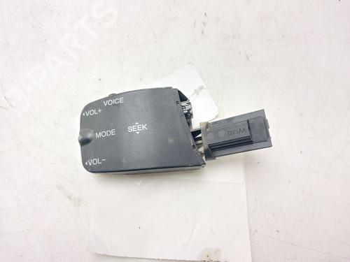 switch-ford-kuga-i-2008-2009-2010-2011-2012-34122285 main image