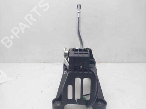 Gearstang VOLVO XC40 (536) [2017-2025]  17447926