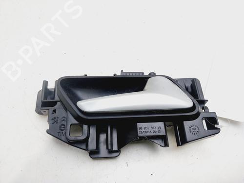 Used Rear right interior door handle PEUGEOT 5008 II (MC_, MJ_, MR_, M4_) 1.5 BlueHDi 130 (MCYHZJ, MCYHZR, MCYHZX) (131 hp) 26596134