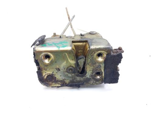Rear left lock MITSUBISHI PAJERO I (L04_G, L14_G) 2.5 TD (L044G, L049G) MB669725 |