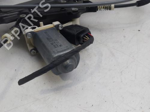 Rudehejsemekanisme Højre foran BMW 5 (E60) 530 d | BP18318715C23 