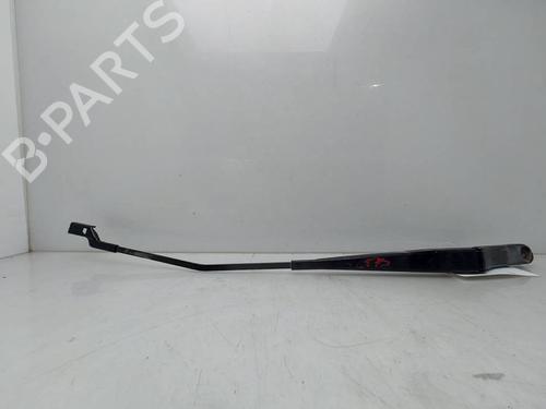 Used Front windshield wiper arm Front windshield wiper arm 39610600 39610600