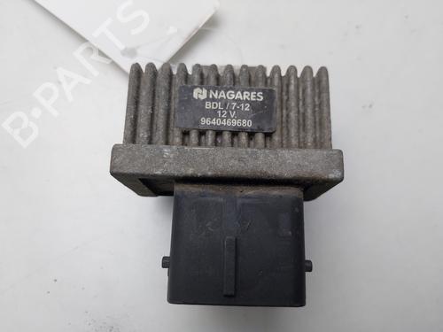 Used Electronic module RENAULT SCÉNIC II (JM0/1_) 1.5 dCi (JM0F) (82 hp) 32871197