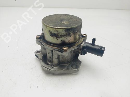 Used Vacuum pump RENAULT MEGANE II (BM0/1_, CM0/1_) 1.5 dCi (BM16, CM16) (103 hp) 21062652