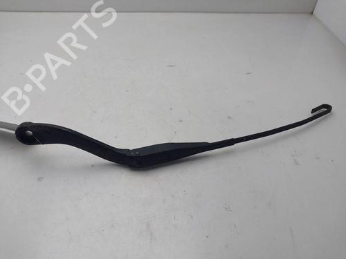 Used Front windshield wiper arm Front windshield wiper arm 39595730 39595730