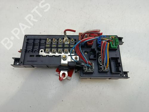 Used Fuse box Fuse box VOLVO S60 I (384) 2.4 D (130 hp) 32423321 32423321