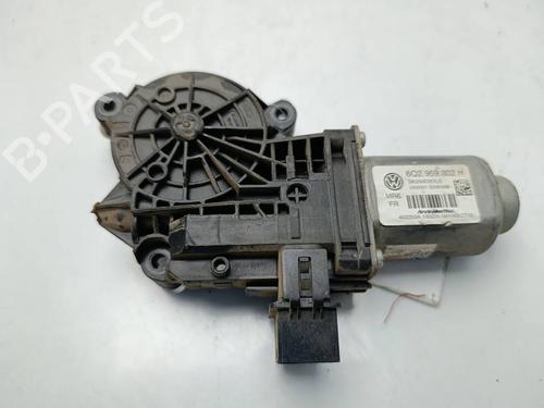 Rudehejsemotor forskærm venstre Rudehejsemotor forskærm venstre SKODA FABIA I (6Y2) 1.4 (60 hp) 39651484 39651484