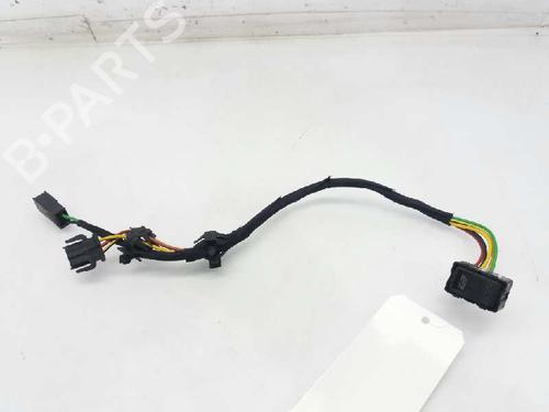 Used Left rear window switch MITSUBISHI PAJERO III (V7_W, V6_W) [1999-2007]  2874314
