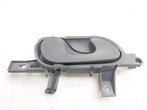 Used Front left interior door handle Front left interior door handle FIAT SCUDO Bus (220_) 2.0 JTD (109 hp) 35720271 35720271