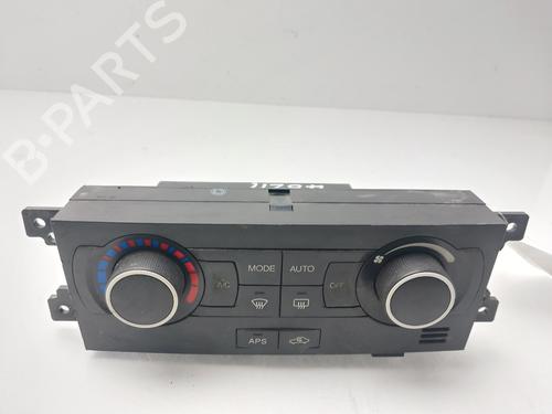Used Climate control CHEVROLET CAPTIVA (C100, C140) 2.0 D (150 hp) 31371702