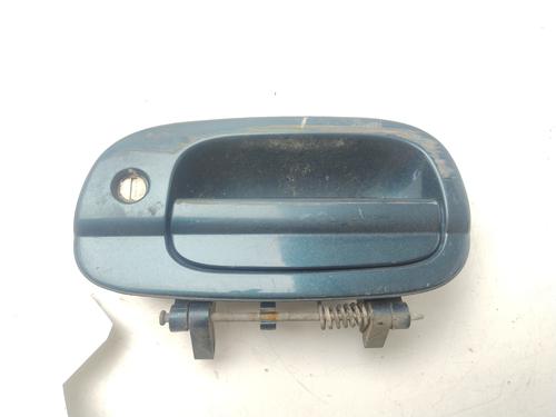 Used Front left exterior door handle DAEWOO LEGANZA (KLAV) 2.0 16V (133 hp) 29903242