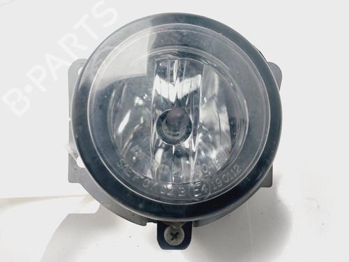 Feu de brouillard avant droit MITSUBISHI LANCER VIII Sportback (CX_A) 2.0 DI-D (CX8A) (140 hp) 31708888