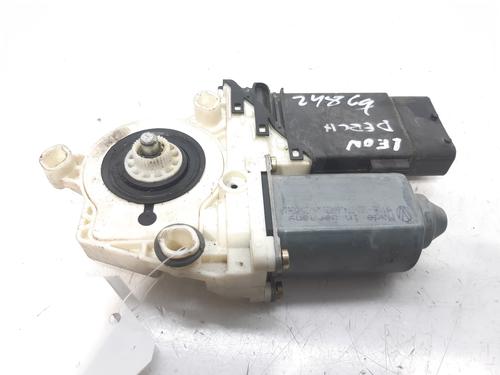 Used Right front window motor SEAT TOLEDO II (1M2) 1.9 TDI (110 hp) 8137829