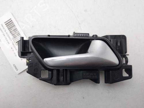 Used Rear right interior door handle Rear right interior door handle 38751579 38751579