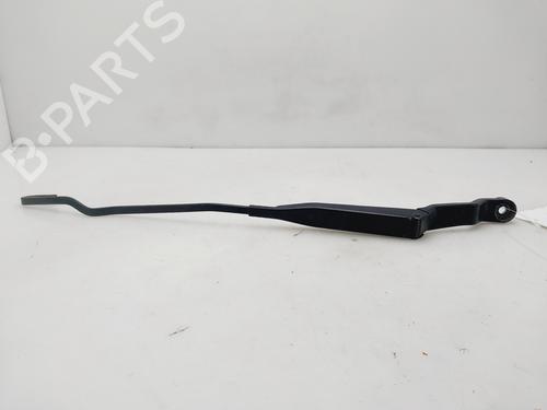 Used Front windshield wiper arm VOLVO S40 I (644) 1.8 LPG (122 hp) 31830644